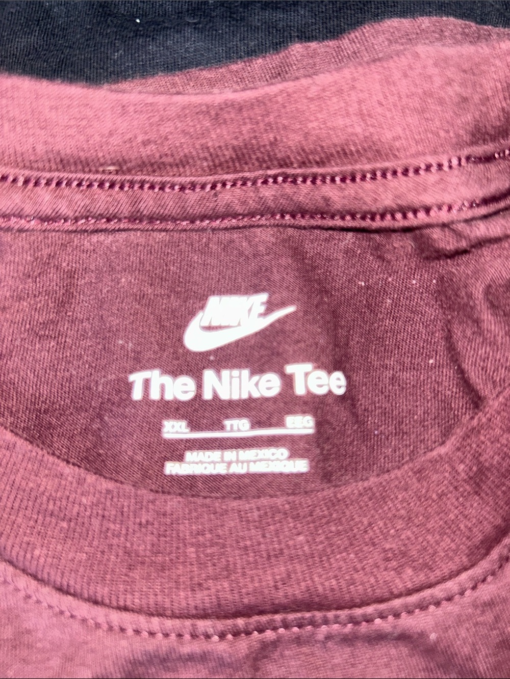 Nike T-Shirt Bundle in Maroon, Black, Red - Picture 2 of 7